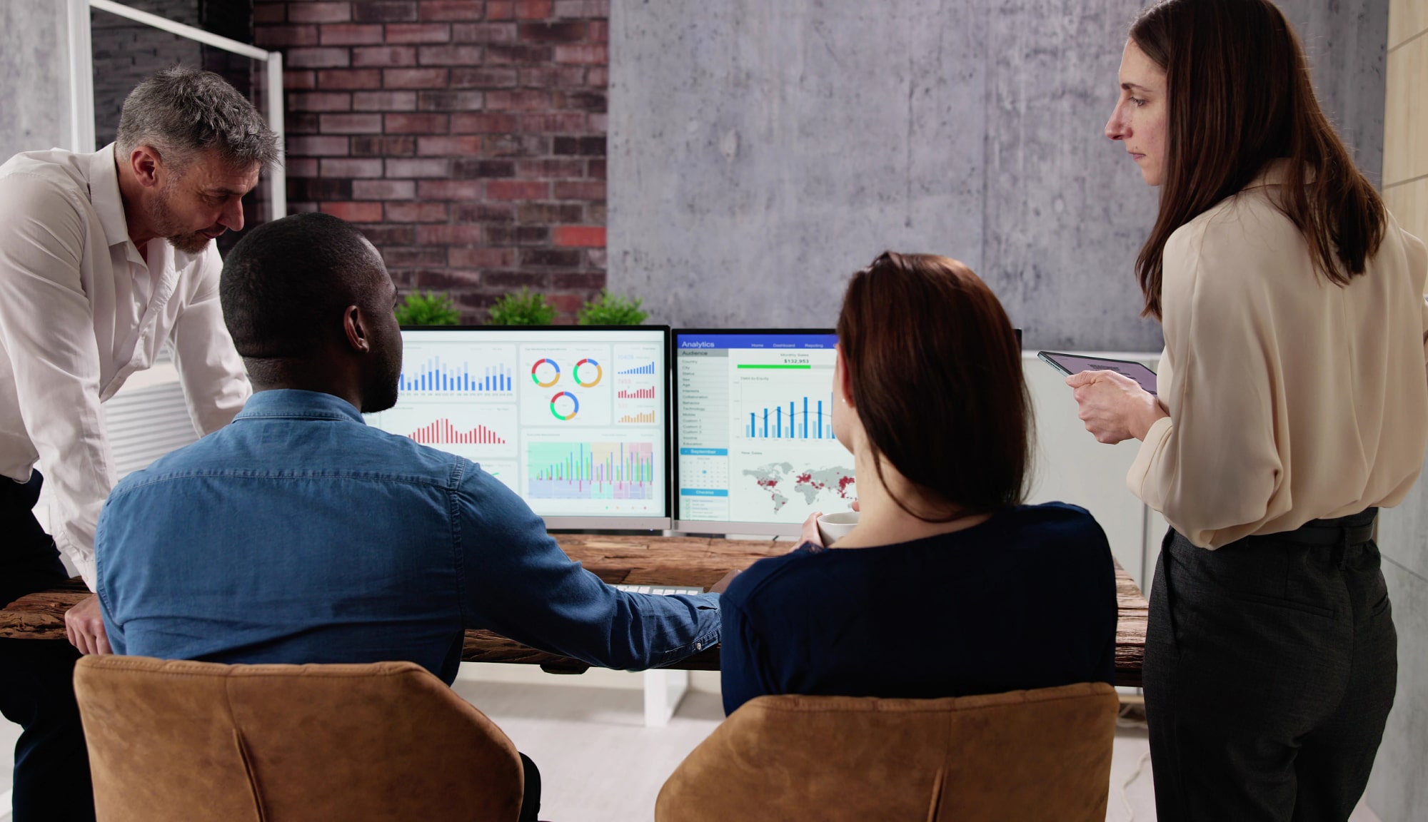 building data analytics team min